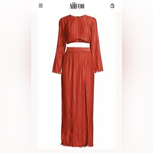 Beautiful Set from AIIFOS / looks like new /Dry clean after worm